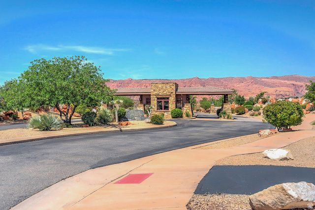 4976 N MESQUITE DR, St. George, UT 84770