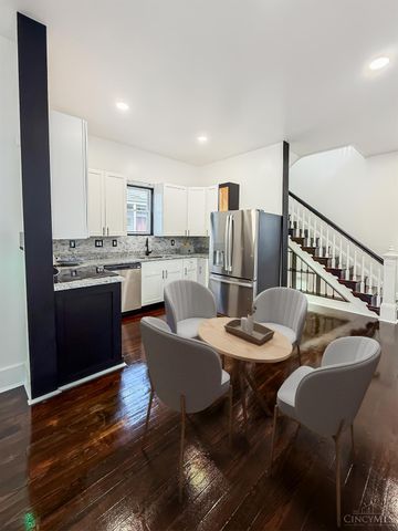 924 McPherson Avenue, Cincinnati, OH 45205