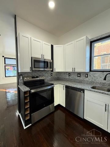 924 McPherson Avenue, Cincinnati, OH 45205