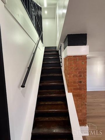 924 McPherson Avenue, Cincinnati, OH 45205