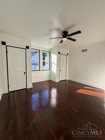 924 McPherson Avenue, Cincinnati, OH 45205