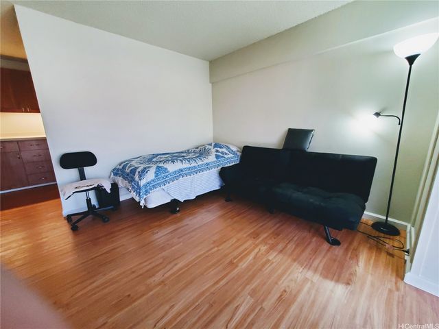 1750 Kalakaua Avenue 912, Honolulu, HI 96826