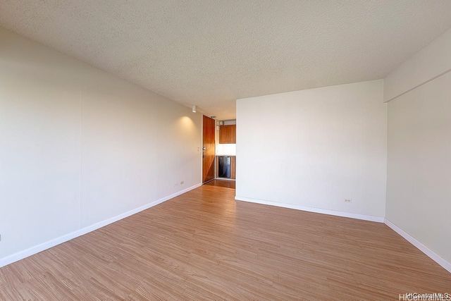 1750 Kalakaua Avenue 912, Honolulu, HI 96826