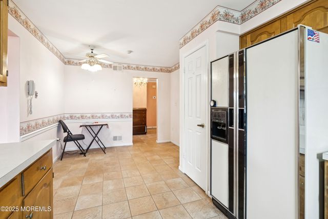 1 Suffolk Way, Marlboro, NJ 07746