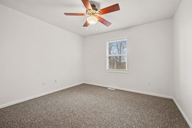 152 W D Avenue, Kalamazoo, MI 49009