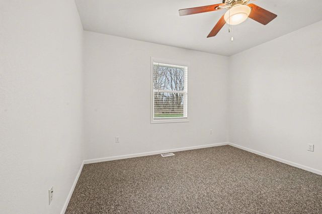 152 W D Avenue, Kalamazoo, MI 49009