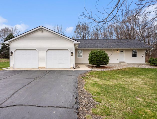 152 W D Avenue, Kalamazoo, MI 49009