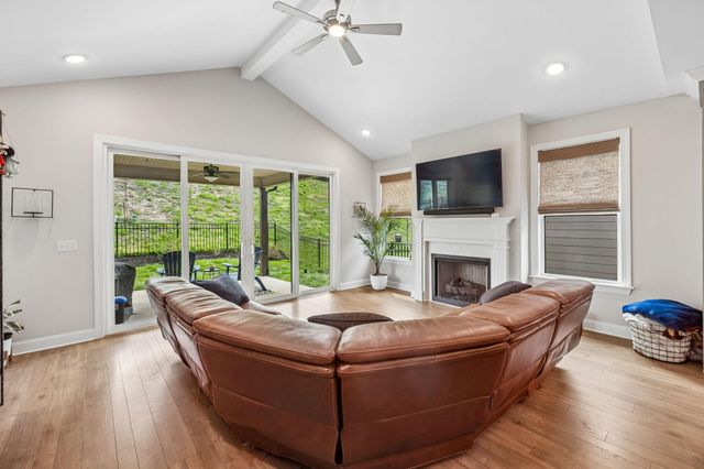 5648 Acadia Drive, Chattanooga, TN 37415