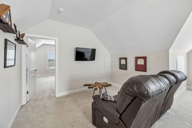 5648 Acadia Drive, Chattanooga, TN 37415