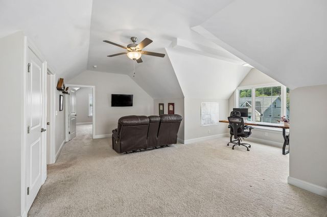 5648 Acadia Drive, Chattanooga, TN 37415