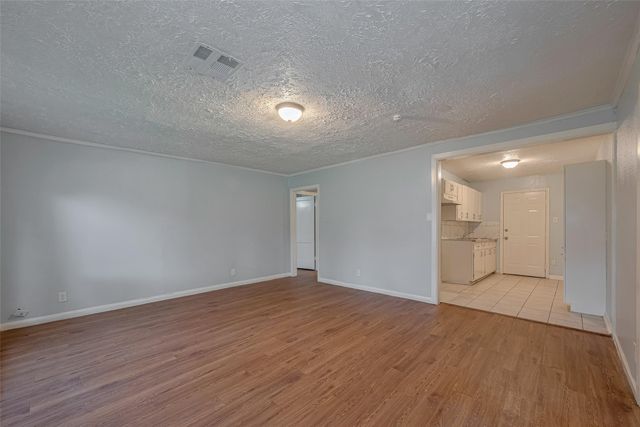 4906 Larkspur Street, Houston, TX 77033