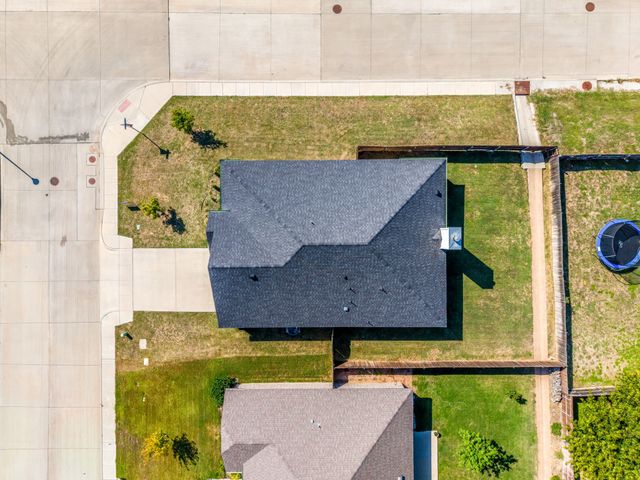 101 Buckeye Drive, Weatherford, TX 76086