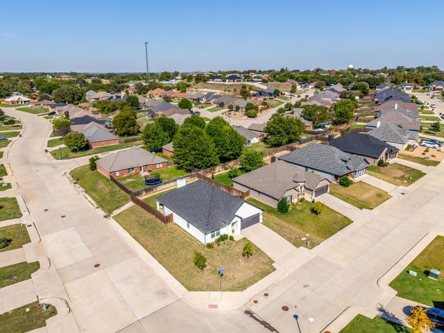 101 Buckeye Drive, Weatherford, TX 76086