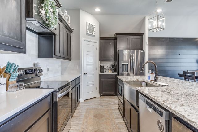 101 Buckeye Drive, Weatherford, TX 76086