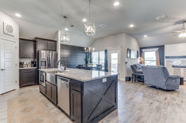 101 Buckeye Drive, Weatherford, TX 76086