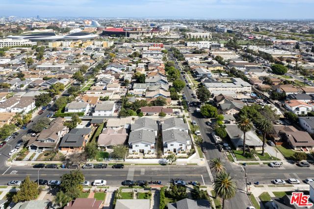 1135 Leighton Avenue, Los Angeles, CA 90037