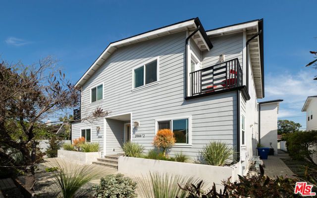 1135 Leighton Avenue, Los Angeles, CA 90037