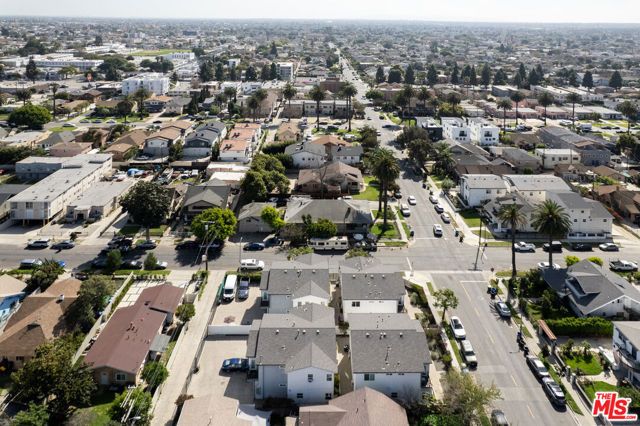 1135 Leighton Avenue, Los Angeles, CA 90037