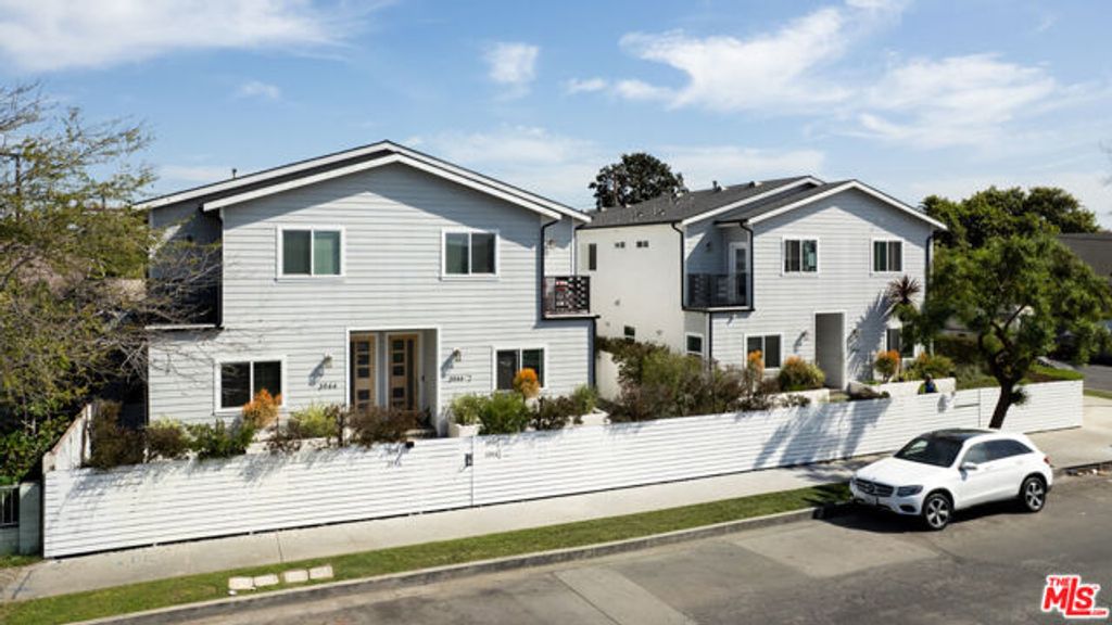1135 Leighton Avenue, Los Angeles, CA 90037