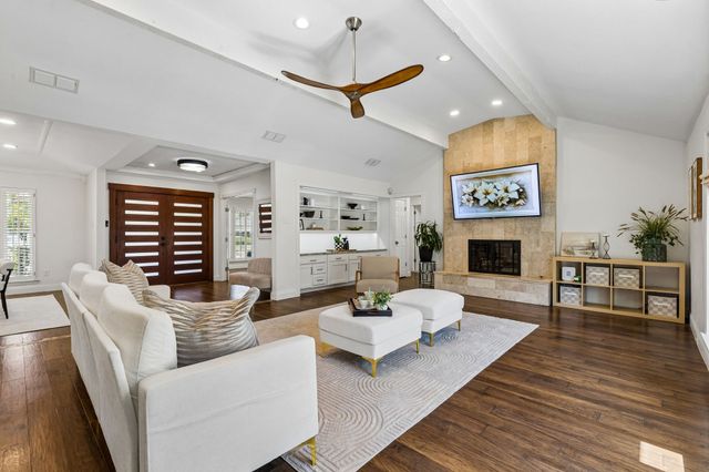 7148 Roundrock Road, Dallas, TX 75248
