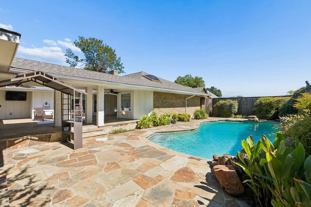 7148 Roundrock Road, Dallas, TX 75248