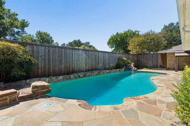 7148 Roundrock Road, Dallas, TX 75248