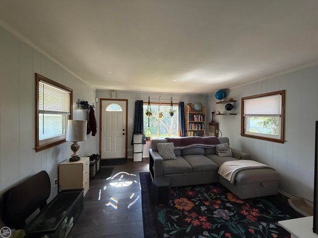 1775 N Gulley Road, Dearborn Heights, MI 48127