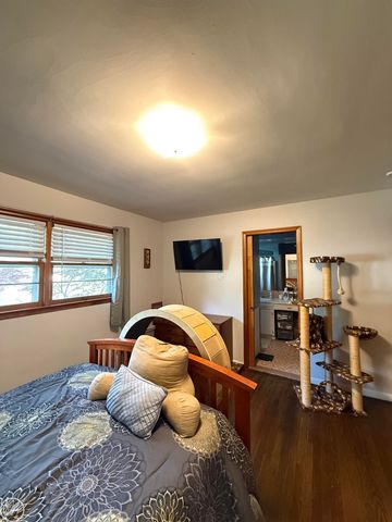 1775 N Gulley Road, Dearborn Heights, MI 48127