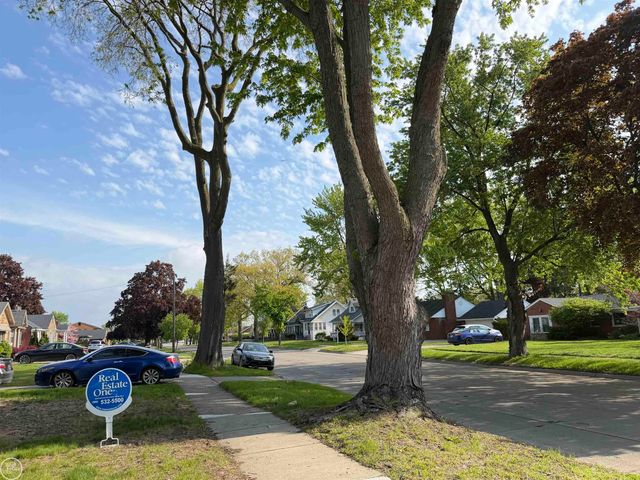 1775 N Gulley Road, Dearborn Heights, MI 48127