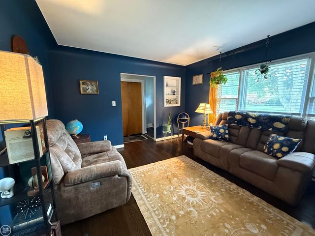 1775 N Gulley Road, Dearborn Heights, MI 48127