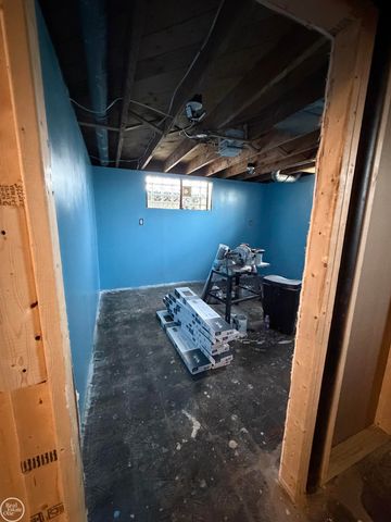1775 N Gulley Road, Dearborn Heights, MI 48127
