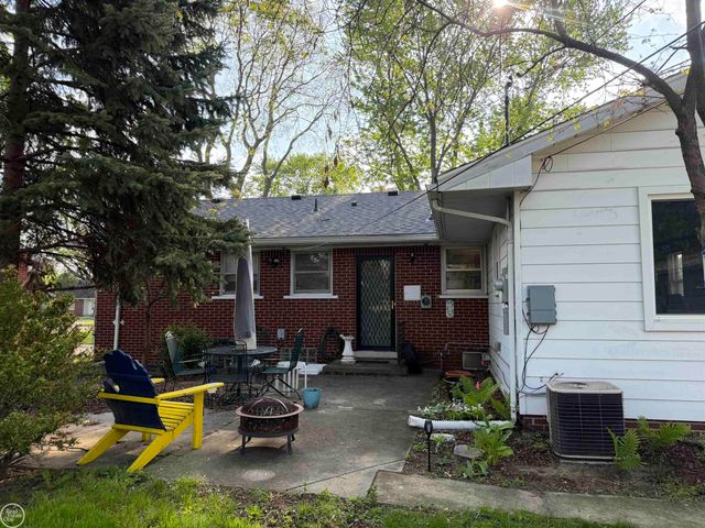 1775 N Gulley Road, Dearborn Heights, MI 48127