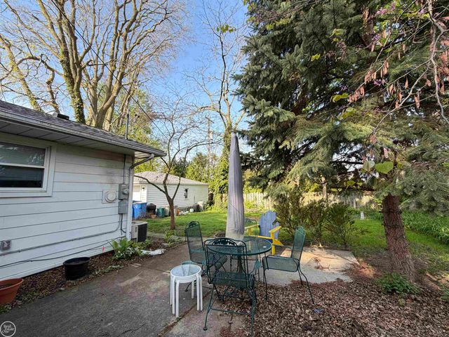 1775 N Gulley Road, Dearborn Heights, MI 48127