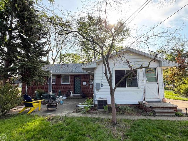 1775 N Gulley Road, Dearborn Heights, MI 48127