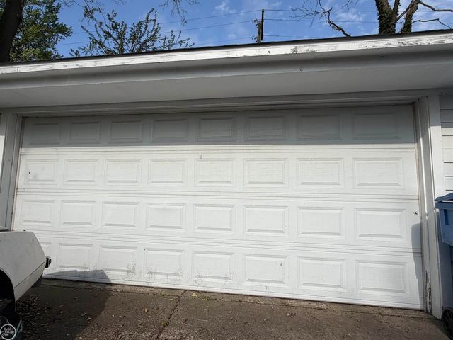 1775 N Gulley Road, Dearborn Heights, MI 48127
