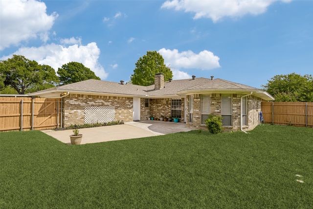 2613 Flagstone Drive, Plano, TX 75075