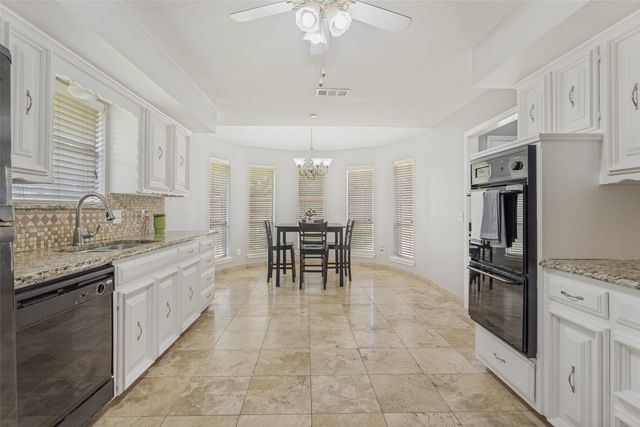 2613 Flagstone Drive, Plano, TX 75075