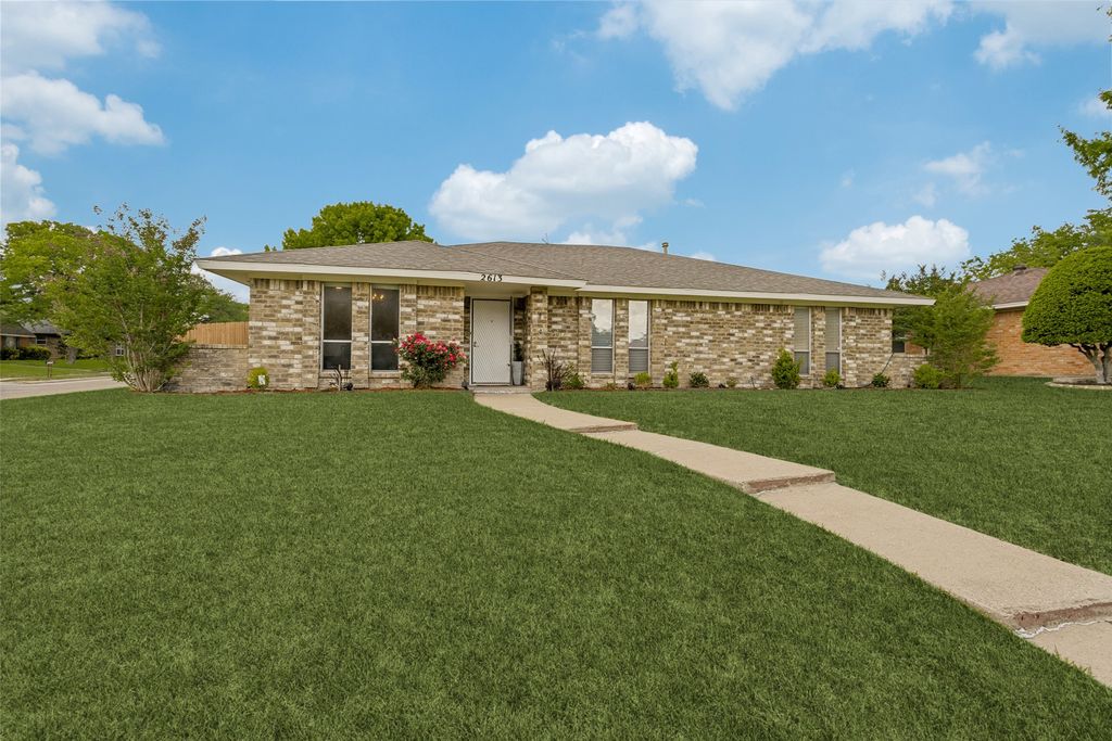 2613 Flagstone Drive, Plano, TX 75075