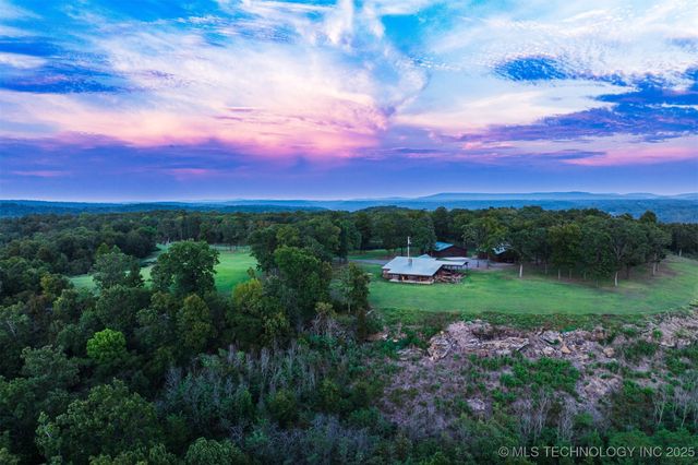 27245 S 565 Road, Welling, OK 74471