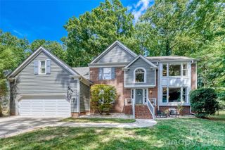 8609 Doe Path Lane, Huntersville, NC 28078