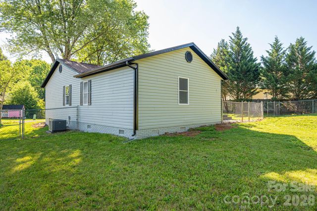 412 Forest Drive, Maiden, NC 28650