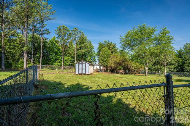 412 Forest Drive, Maiden, NC 28650
