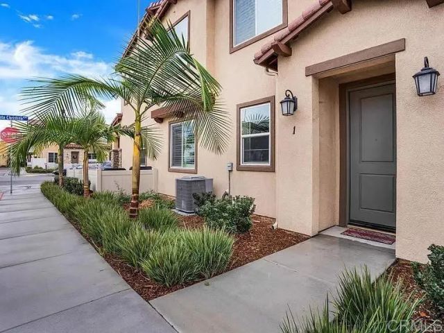 1724 Santa Christina 1, Chula Vista, CA 91913