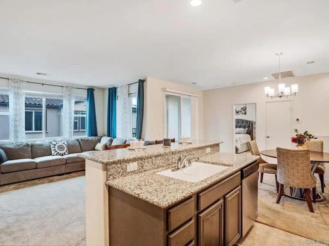 1724 Santa Christina 1, Chula Vista, CA 91913