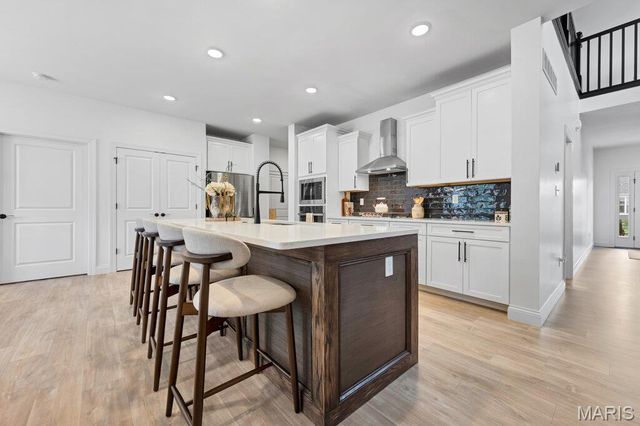 119 Sommerset Court, Lake St Louis, MO 63367