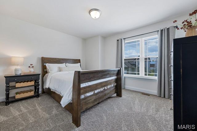 119 Sommerset Court, Lake St Louis, MO 63367