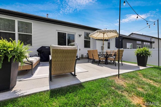 119 Sommerset Court, Lake St Louis, MO 63367