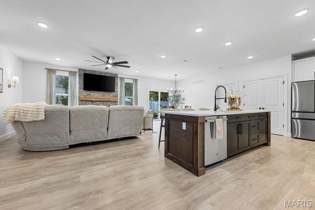 119 Sommerset Court, Lake St Louis, MO 63367