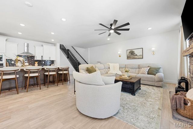 119 Sommerset Court, Lake St Louis, MO 63367