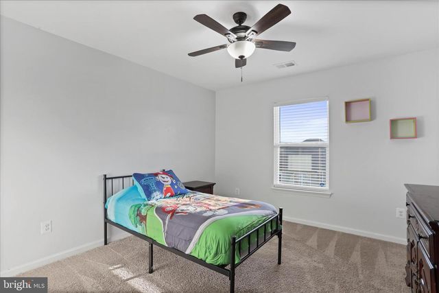 54 VERMEER LN, Martinsburg, WV 25401